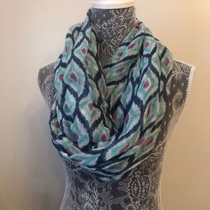 Infinity scarf